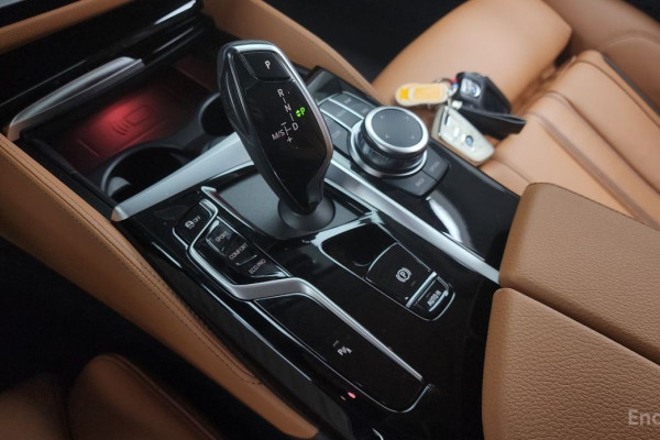 2022 BMW 5 серии с пробегом 26 882 км