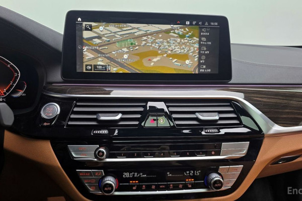 2022 BMW 5 серии с пробегом 49 781 км