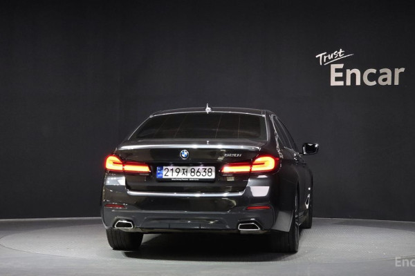 2022 BMW 5 серии с пробегом 30 071 км