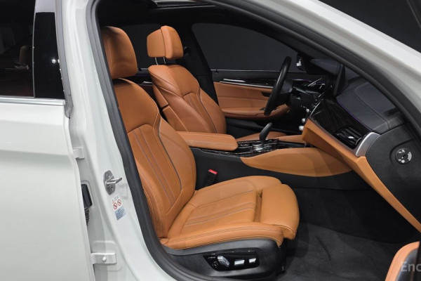 2022 BMW 5 серии с пробегом 41 023 км