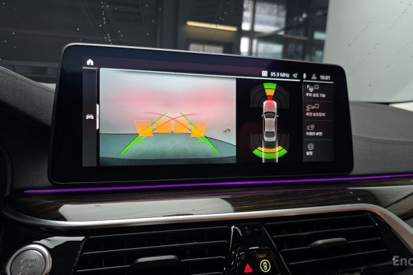 2022 BMW 5 серии с пробегом 26 981 км