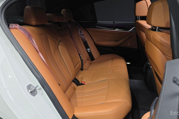 2022 BMW 5 серии с пробегом 41 023 км