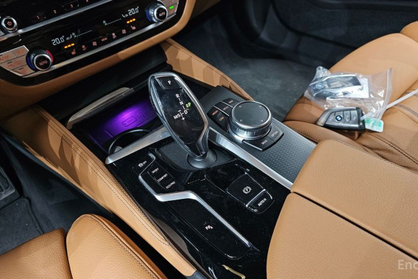 2022 BMW 5 серии с пробегом 39 779 км