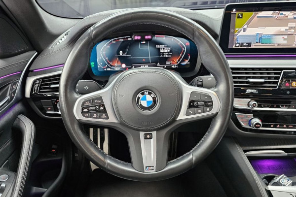 2022 BMW 5 серии с пробегом 49 708 км