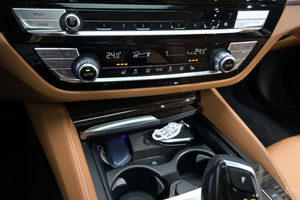 2022 BMW 5 серии с пробегом 26 981 км