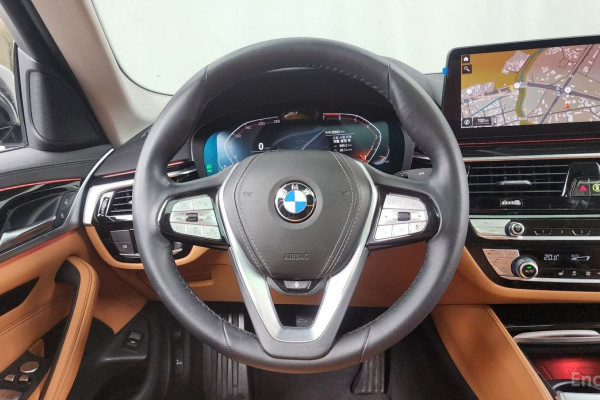 2022 BMW 5 серии с пробегом 26 882 км