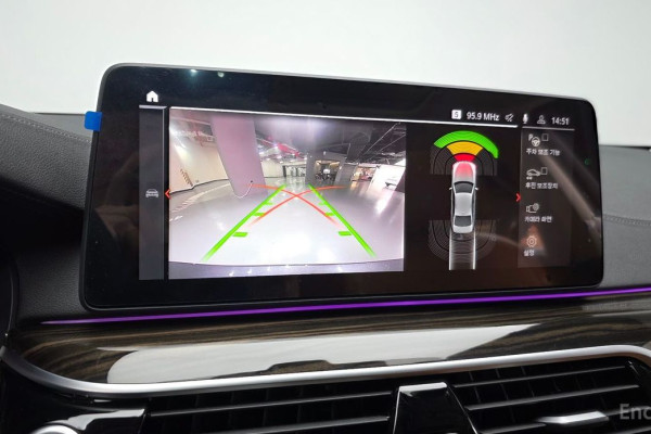 2022 BMW 5 серии с пробегом 19 423 км