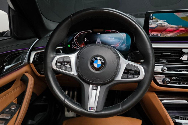 2022 BMW 5 серии с пробегом 41 023 км