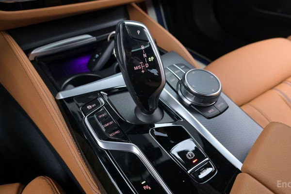 2022 BMW 5 серии с пробегом 30 071 км