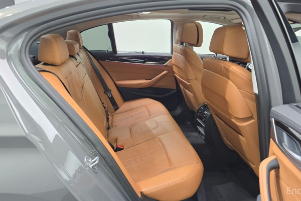 2022 BMW 5 серии с пробегом 55 929 км