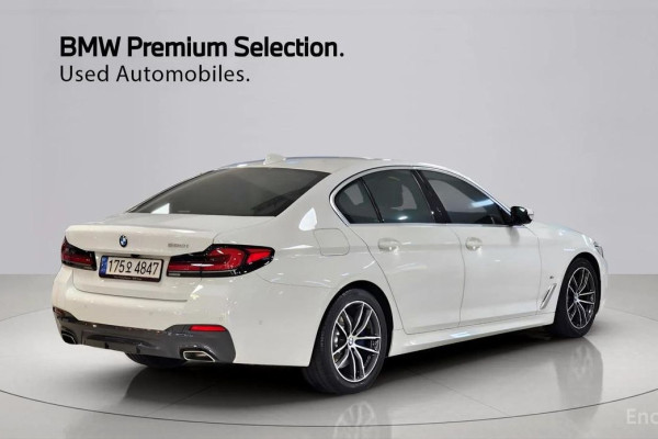 2022 BMW 5 серии с пробегом 72 739 км