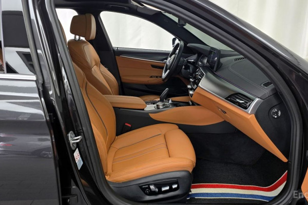 2022 BMW 5 серии с пробегом 30 071 км