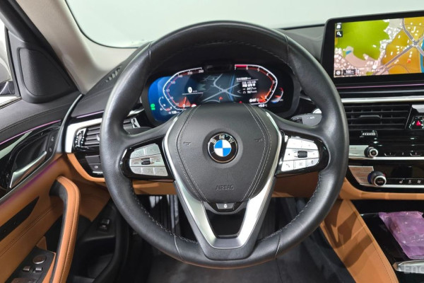 2022 BMW 5 серии с пробегом 55 929 км