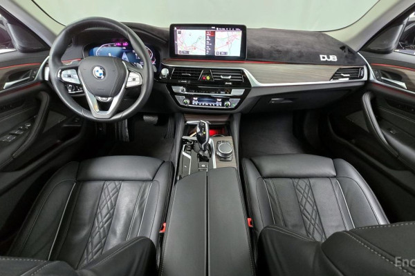 2022 BMW 5 серии с пробегом 54 328 км