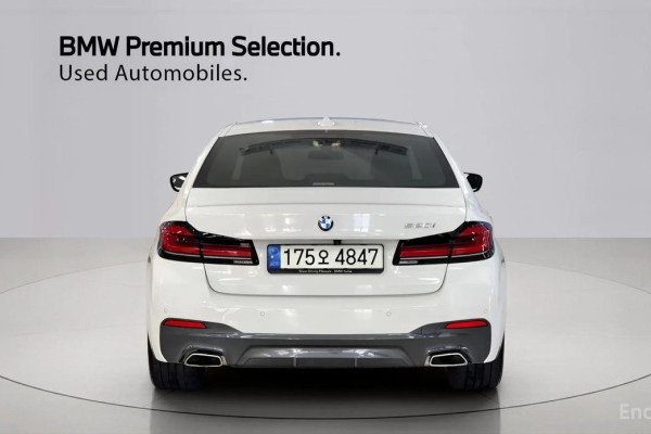 2022 BMW 5 серии с пробегом 72 739 км