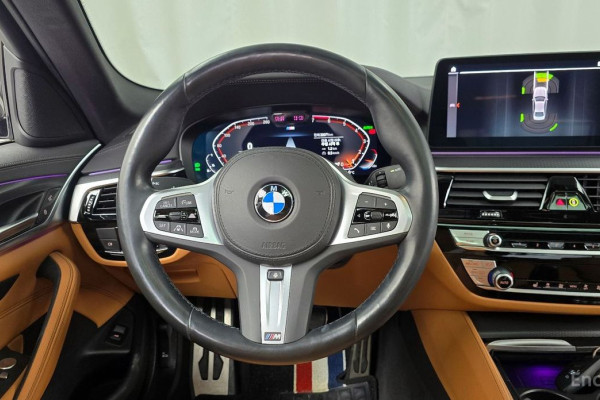 2022 BMW 5 серии с пробегом 30 071 км