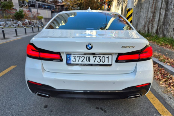 2022 BMW 5 серии с пробегом 50 900 км