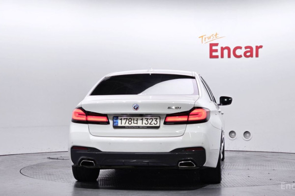 2022 BMW 5 серии с пробегом 55 884 км