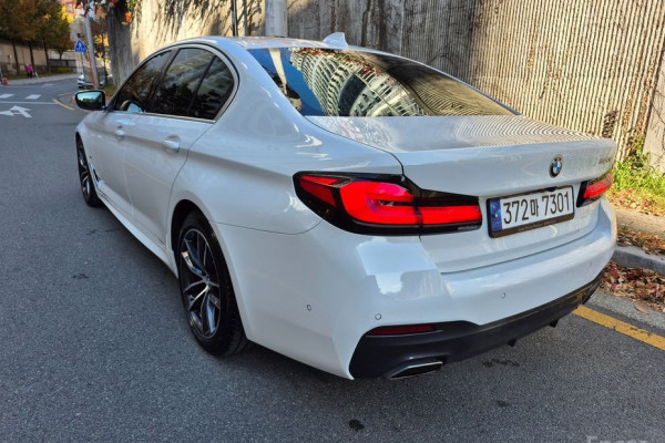 2022 BMW 5 серии с пробегом 50 900 км