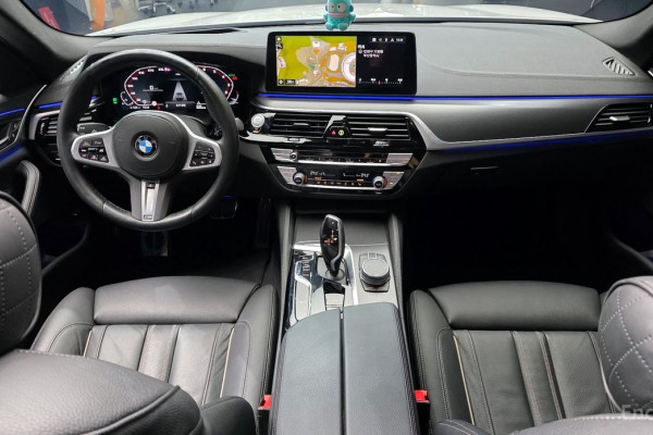 2022 BMW 5 серии с пробегом 56 053 км
