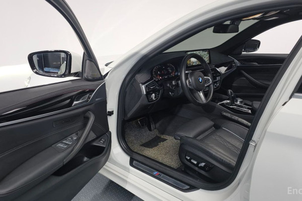 2022 BMW 5 серии с пробегом 26 294 км