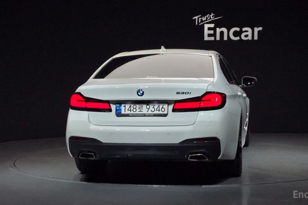 2022 BMW 5 серии с пробегом 68 988 км