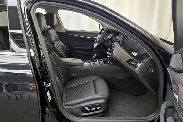 2022 BMW 5 серии с пробегом 54 328 км