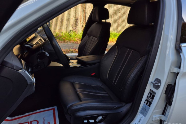 2022 BMW 5 серии с пробегом 50 900 км