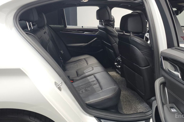 2022 BMW 5 серии с пробегом 26 294 км