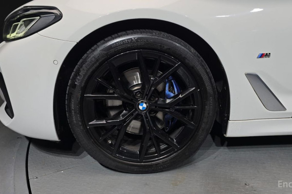 2022 BMW 5 серии с пробегом 68 988 км