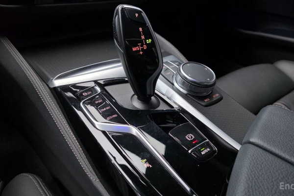 2022 BMW 5 серии с пробегом 56 053 км