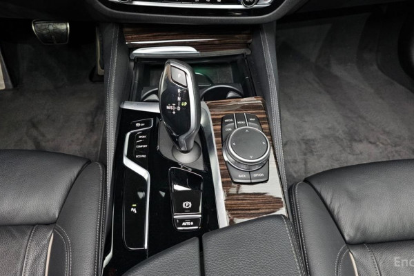 2022 BMW 5 серии с пробегом 55 884 км