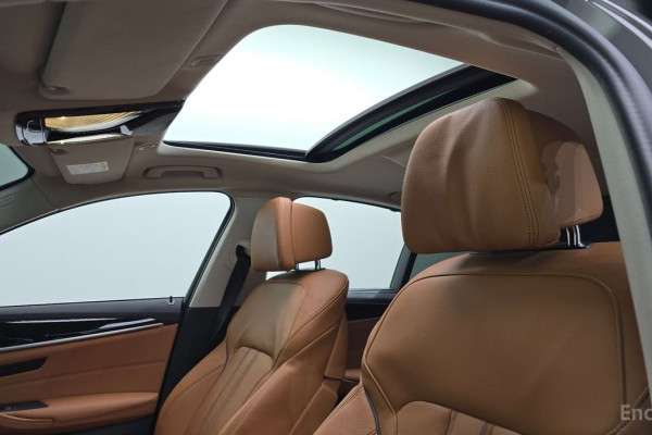 2022 BMW 5 серии с пробегом 55 929 км