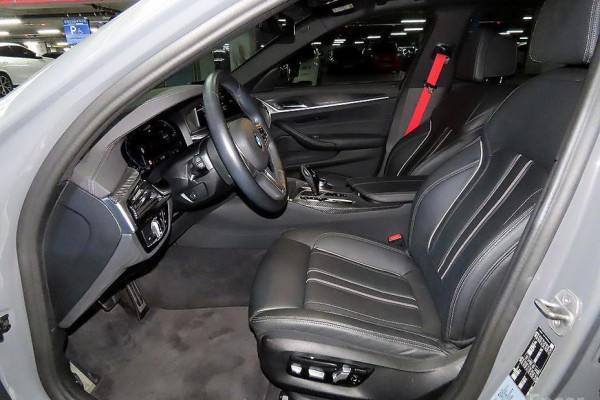 2022 BMW 5 серии с пробегом 71 703 км