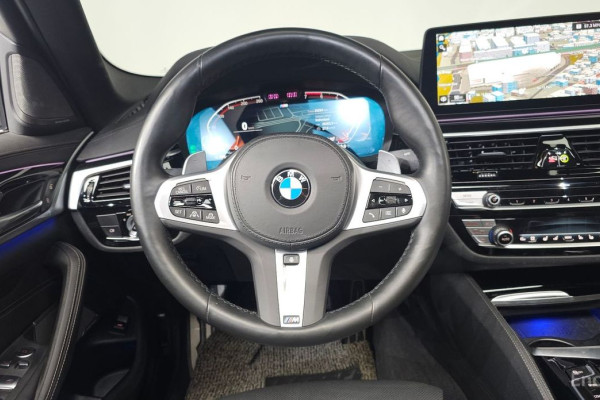 2022 BMW 5 серии с пробегом 26 294 км