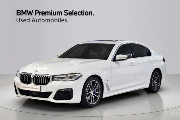 2022 BMW 5 серии с пробегом 72 739 км