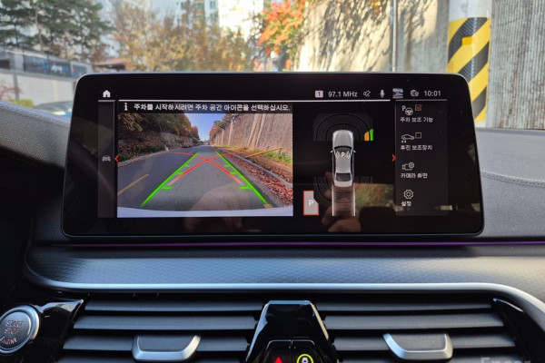 2022 BMW 5 серии с пробегом 50 900 км