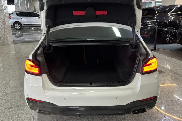 2022 BMW 5 серии с пробегом 36 998 км