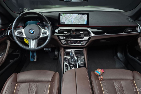 2022 BMW 5 серии с пробегом 68 988 км