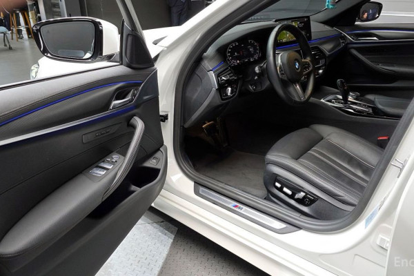 2022 BMW 5 серии с пробегом 56 053 км