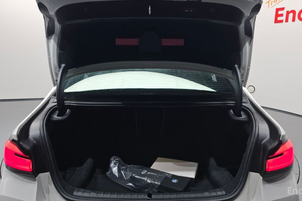 2022 BMW 5 серии с пробегом 39 779 км