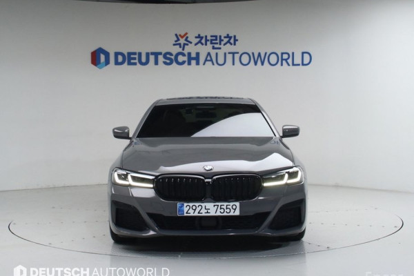 2022 BMW 5 серии с пробегом 69 501 км