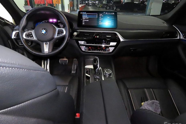 2022 BMW 5 серии с пробегом 71 703 км