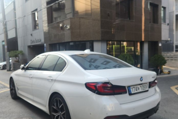 2022 BMW 5 серии с пробегом 38 348 км