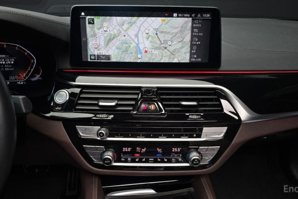 2022 BMW 5 серии с пробегом 68 988 км