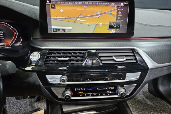 2022 BMW 5 серии с пробегом 80 211 км