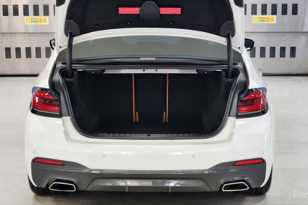 2022 BMW 5 серии с пробегом 72 739 км