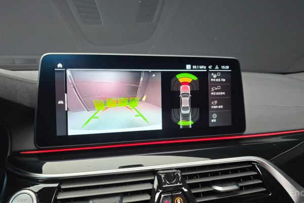 2022 BMW 5 серии с пробегом 68 988 км