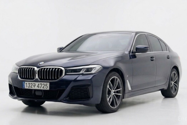 2022 BMW 5 серии с пробегом 51 250 км
