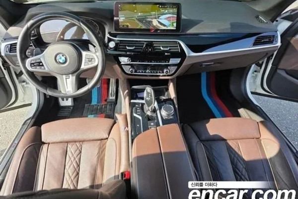 2022 BMW 5 серии с пробегом 42 960 км